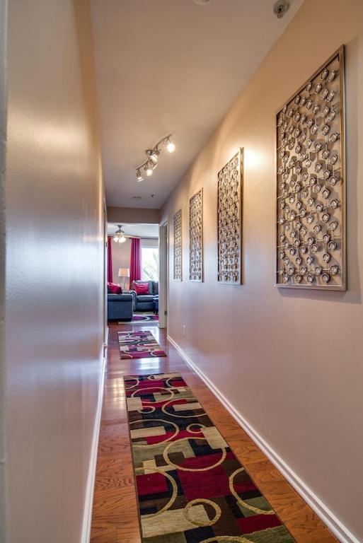 Heart Of Downtown/Walk To Broadway & The Action/Bars/Music Venues/Honky Tonks! Apartman NashvilleNashville  Kültér fotó