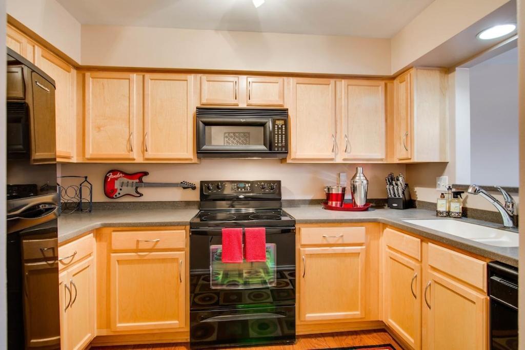 Heart Of Downtown/Walk To Broadway & The Action/Bars/Music Venues/Honky Tonks! Apartman NashvilleNashville  Kültér fotó